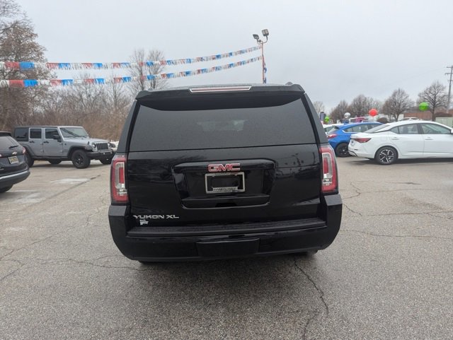 Used 2016 GMC Yukon XL SLE w/ Convenience Package image 4