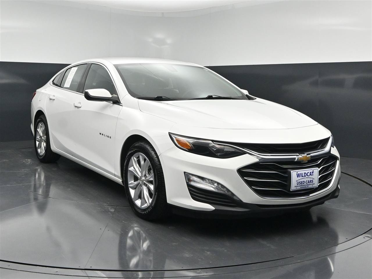 Used 2022 Chevrolet Malibu LT FWD image 3