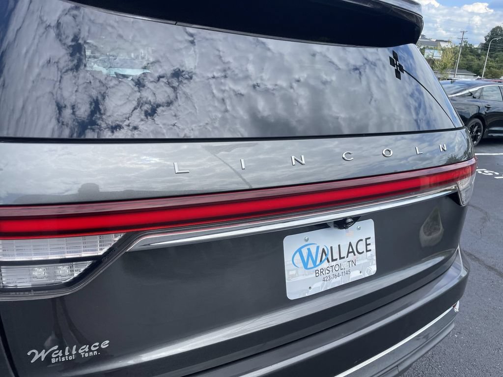 Used 2020 Lincoln Aviator Reserve w/ Equipment Group 202A AWD/4WD image 6