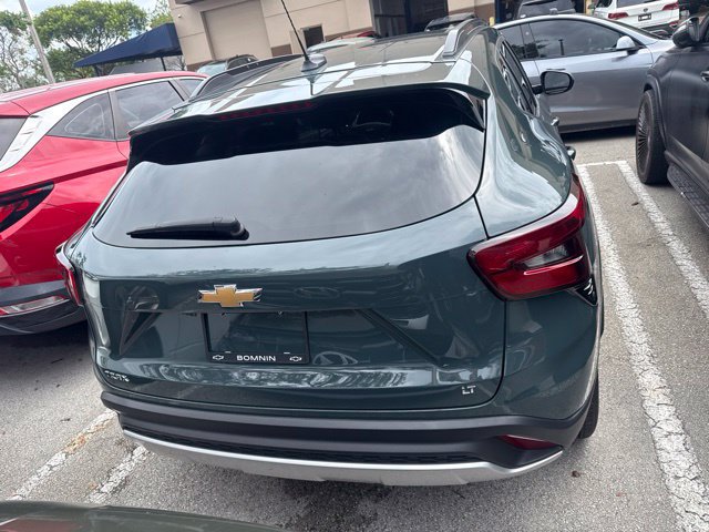 Used 2025 Chevrolet Trax LT FWD image 7