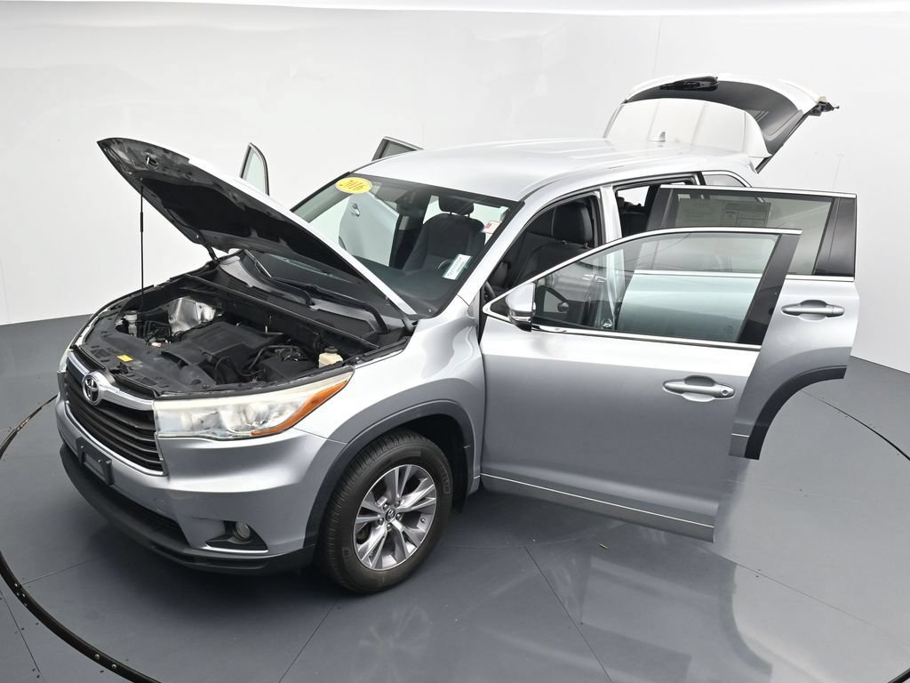 Used 2016 Toyota Highlander Plus AWD/4WD image 42