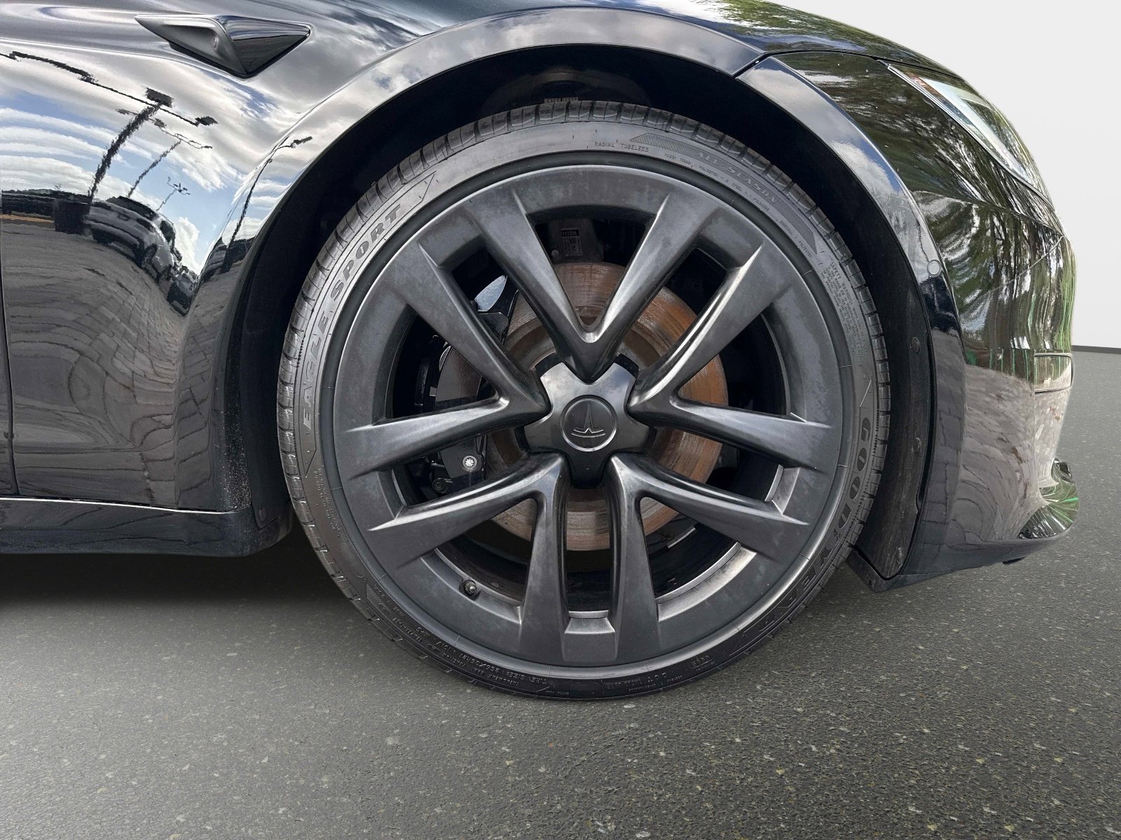 Used 2023 Tesla Model S image 19