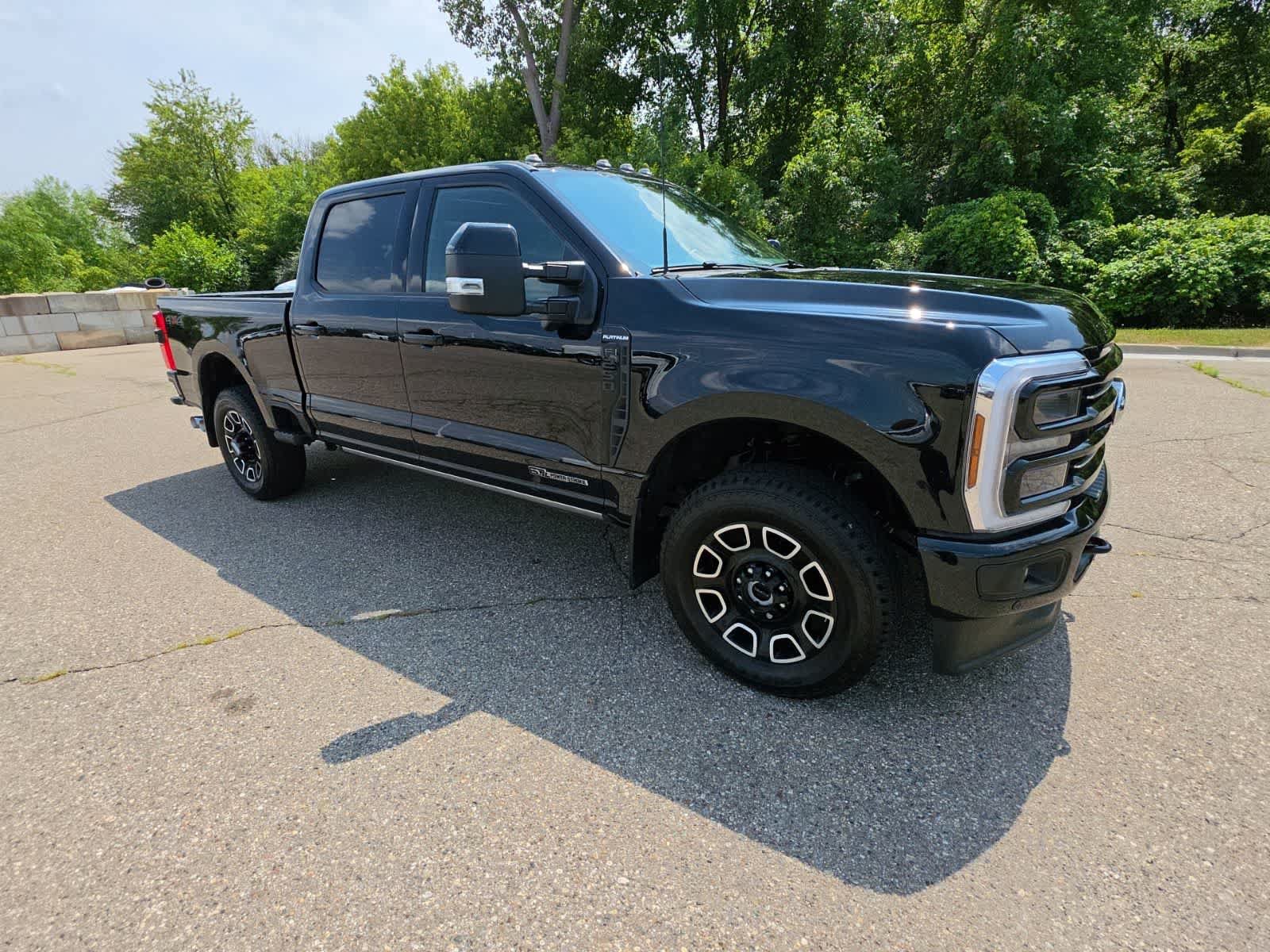 Used 2026 Ford F250 Platinum AWD/4WD image 7