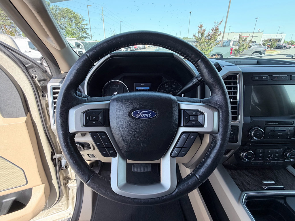 Used 2017 Ford F250 Lariat w/ Lariat Ultimate Package AWD/4WD image 14