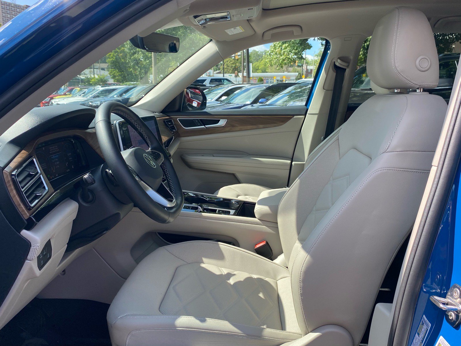 Certified 2026 Volkswagen Atlas SE w/ Panoramic Sunroof Package FWD image 10