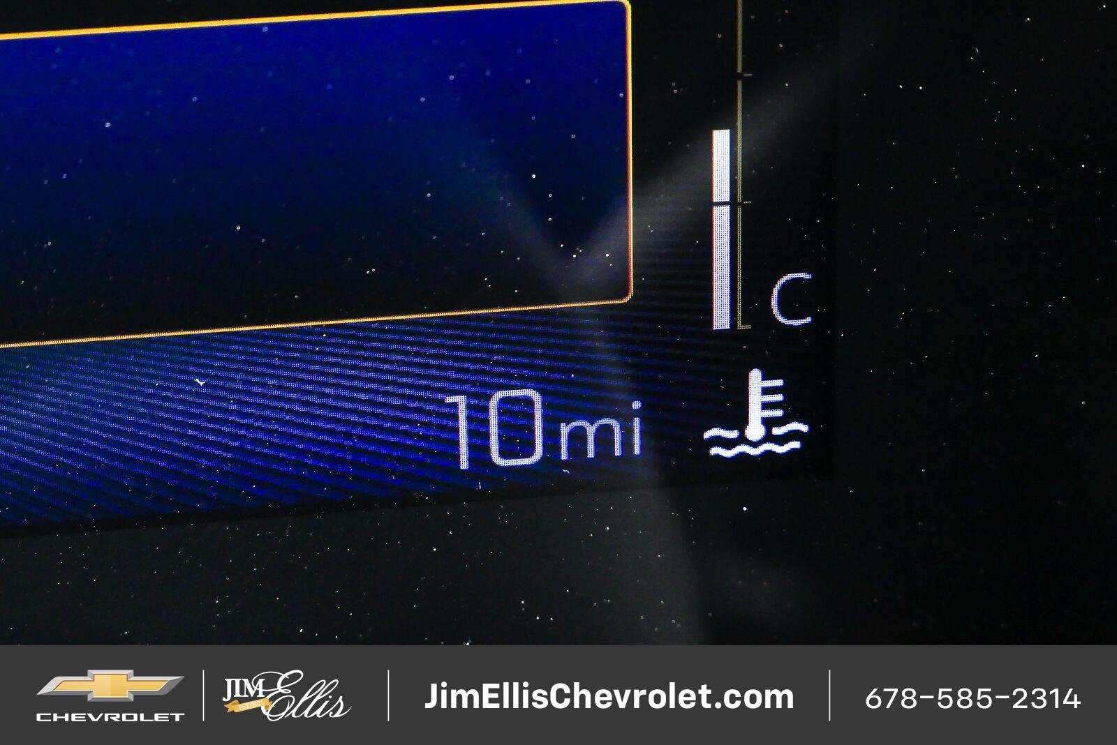 New 2026 Chevrolet Trax ACTIV w/ Sunroof Package FWD image 8