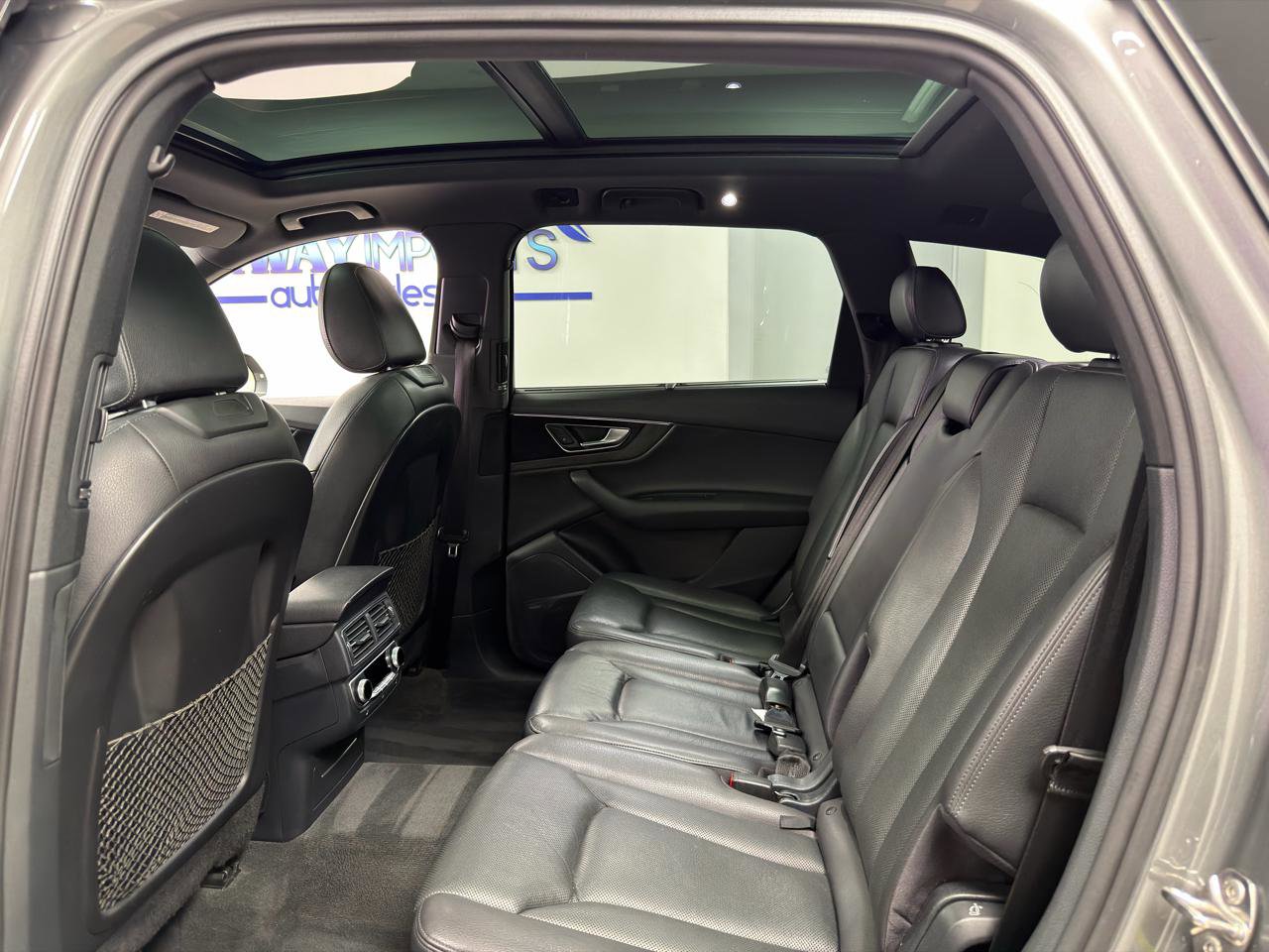 Used 2017 Audi Q7 3.0T Prestige AWD/4WD image 32