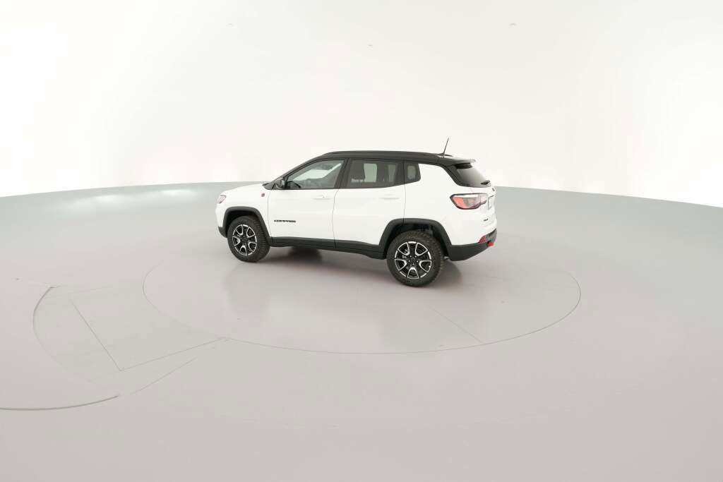 New 2026 Jeep Compass Trailhawk image 7