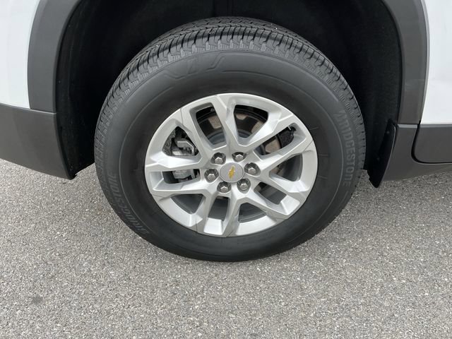 Used 2024 Chevrolet Traverse LS w/ Safety Package image 19