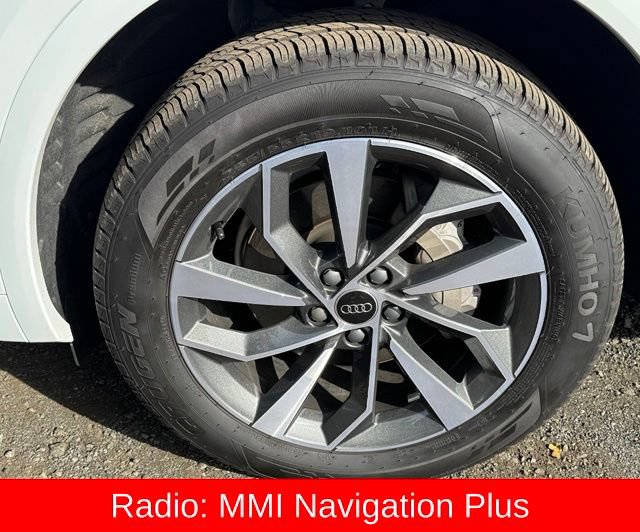 Used 2025 Audi Q5 2.0T Premium Plus w/ Premium Plus Package AWD/4WD image 11