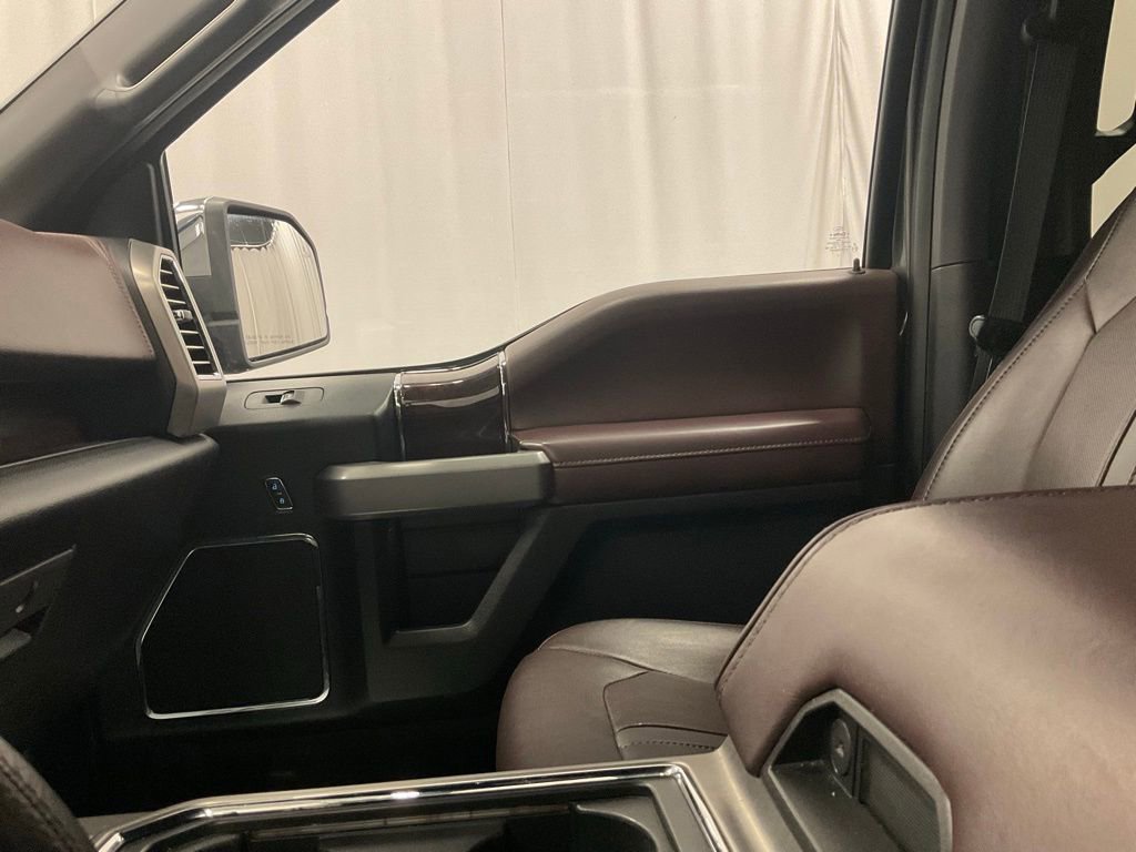 Used 2016 Ford F150 Platinum w/ Equipment Group 701A Luxury image 22