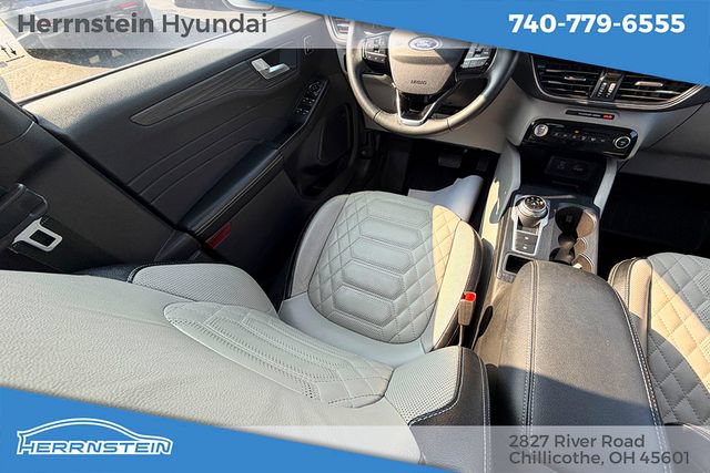 Used 2023 Ford Escape Platinum w/ Premium Technology Package AWD/4WD image 12