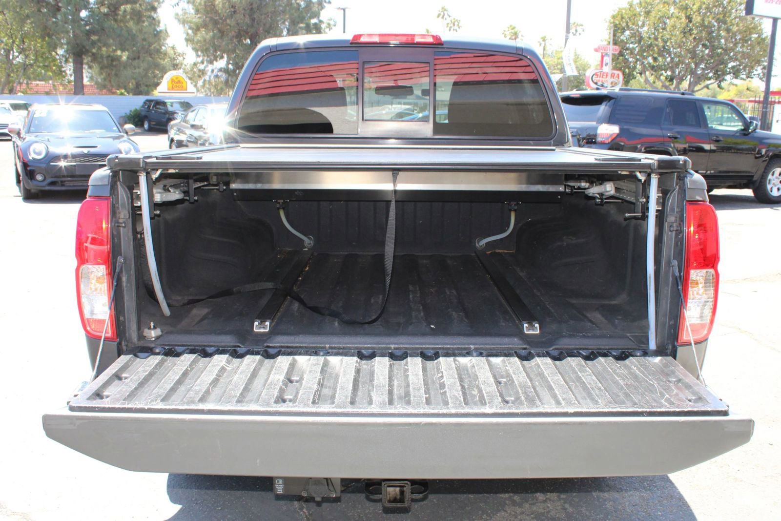 Used 2014 Nissan Frontier SV w/ SV Value Truck Package image 37