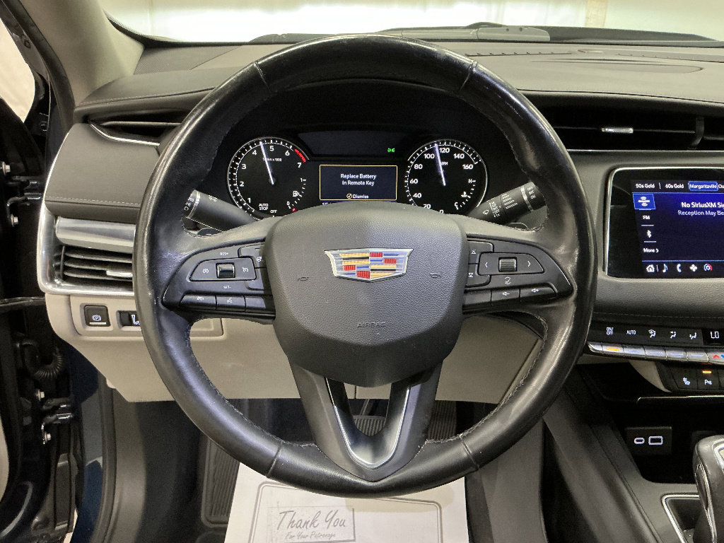 Used 2019 Cadillac XT4 Luxury w/ Cold Weather Package FWD image 11