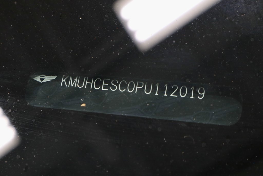 Used 2023 Genesis GV80 3.5T Advanced + w/ Winter Weather Package image 39