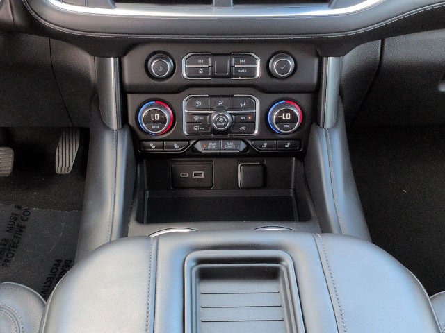 Used 2023 Chevrolet Suburban LT AWD/4WD image 21