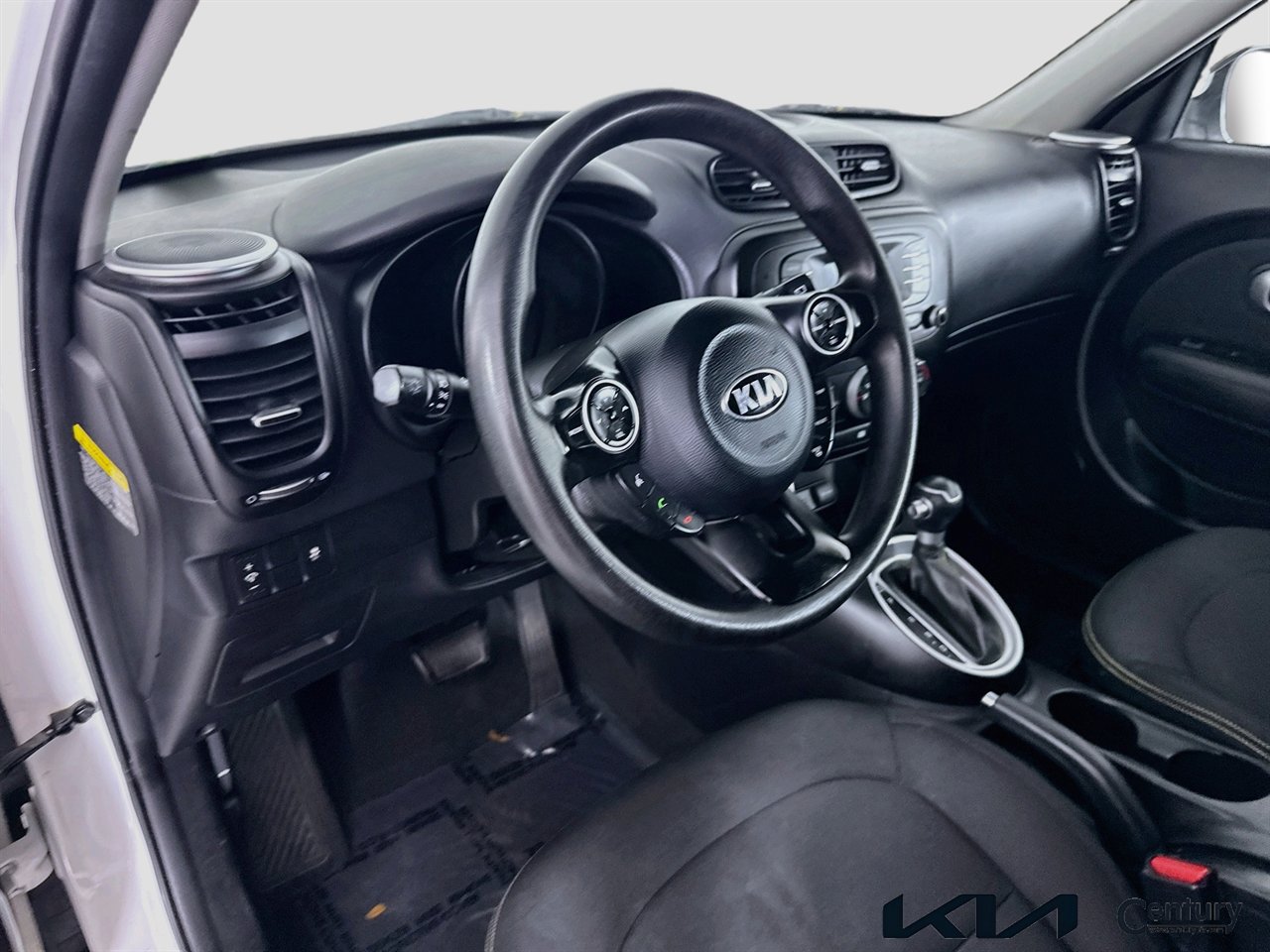 Used 2014 Kia Soul + image 9