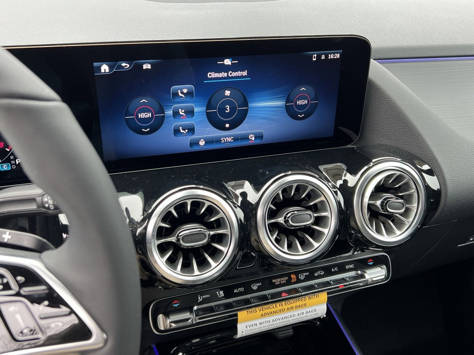 New 2026 Mercedes-Benz GLA 250 4MATIC image 19