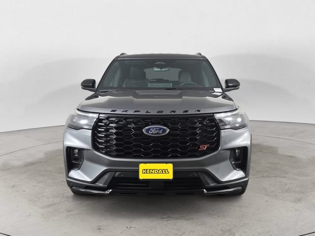 Used 2026 Ford Explorer ST AWD/4WD image 2
