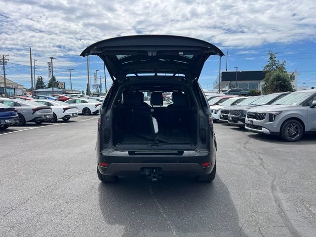 Used 2021 Land Rover Discovery S R-Dynamic AWD/4WD image 10