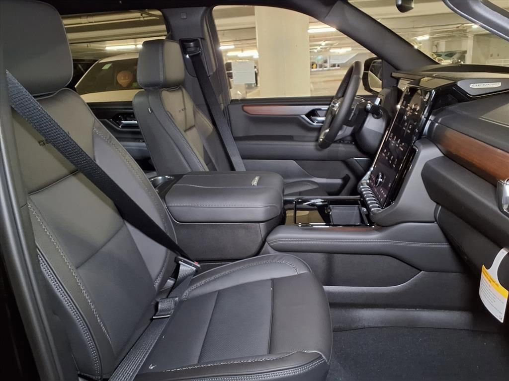 New 2026 GMC Yukon Denali image 6