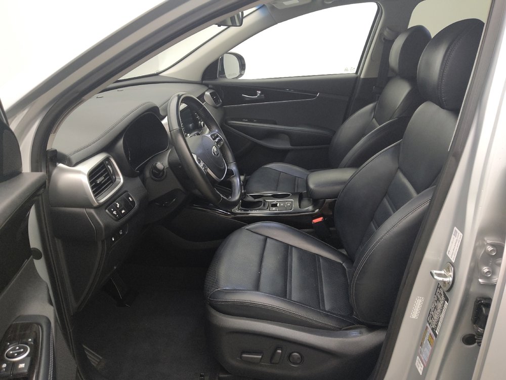 Used 2020 Kia Sorento EX image 17