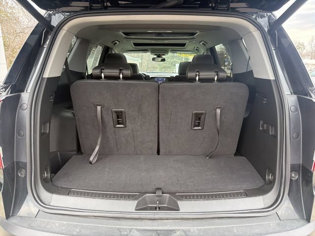 Used 2023 GMC Acadia SLT w/ Preferred Package FWD image 15
