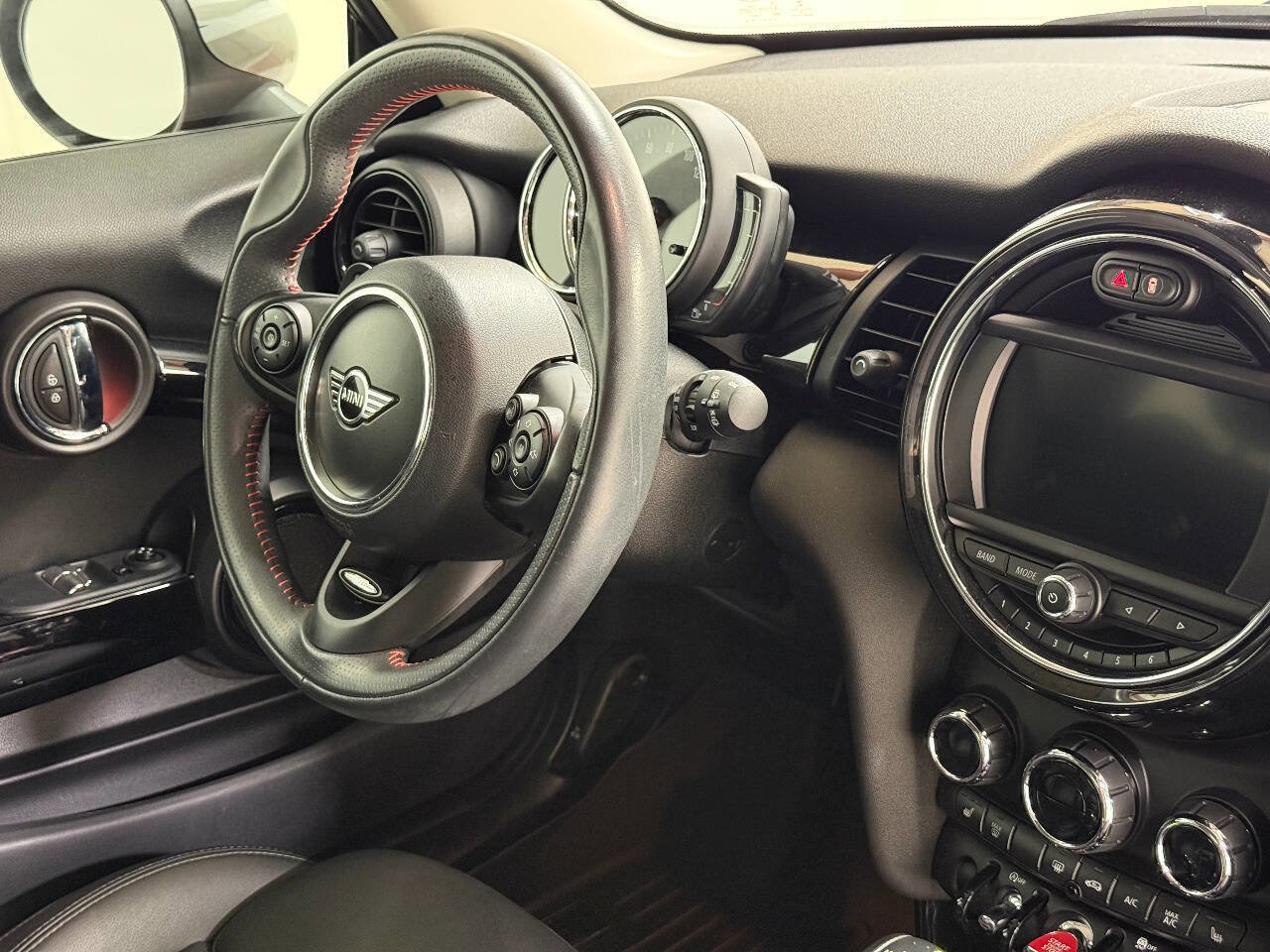 Used 2019 MINI Cooper S FWD image 24