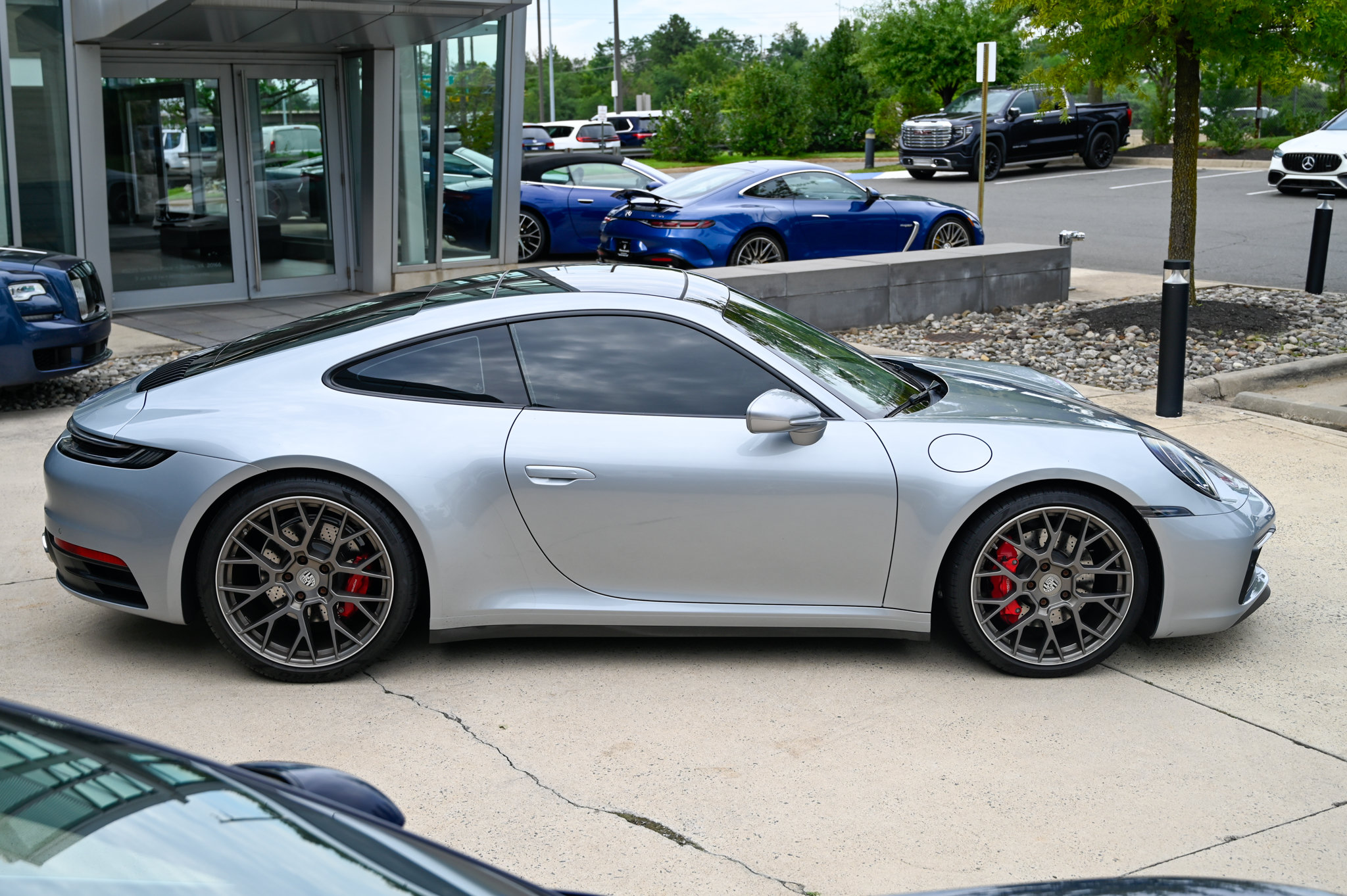 Used 2020 Porsche 911 Carrera 4S AWD/4WD image 4