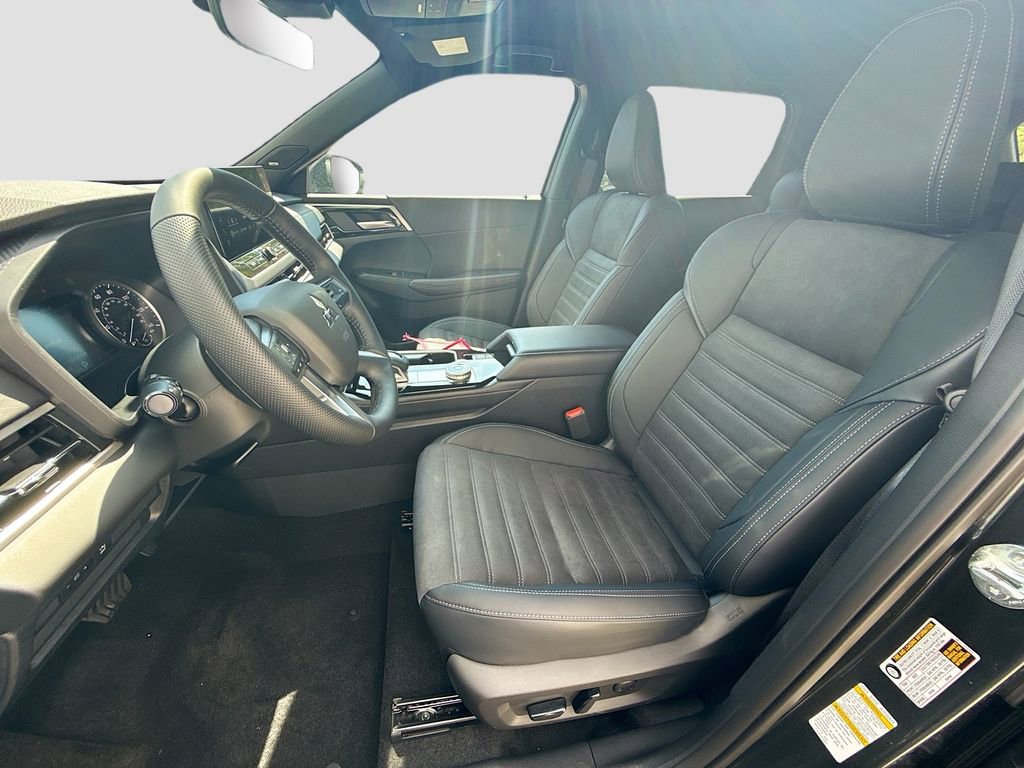 New 2026 Mitsubishi Outlander LE FWD image 20