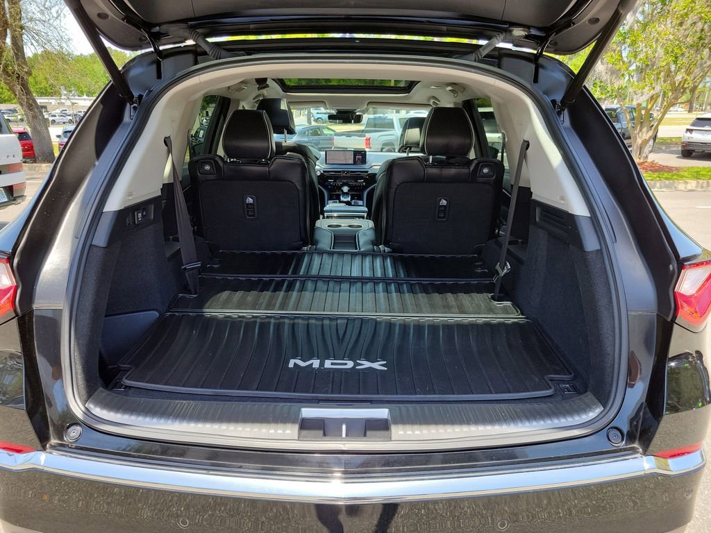 Used 2023 Acura MDX SH-AWD w/ Advance Package image 9