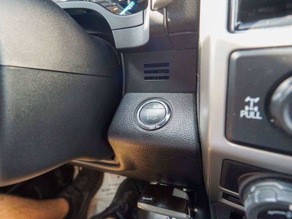 Used 2018 Ford F150 Lariat AWD/4WD image 26