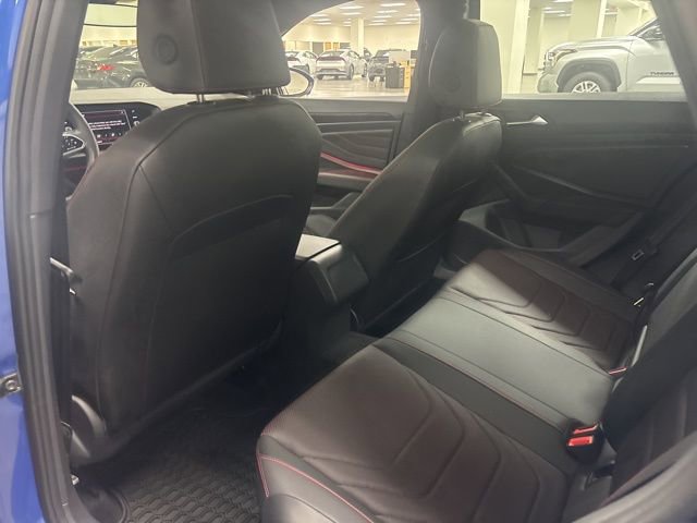 Used 2024 Volkswagen Jetta GLI Autobahn image 12