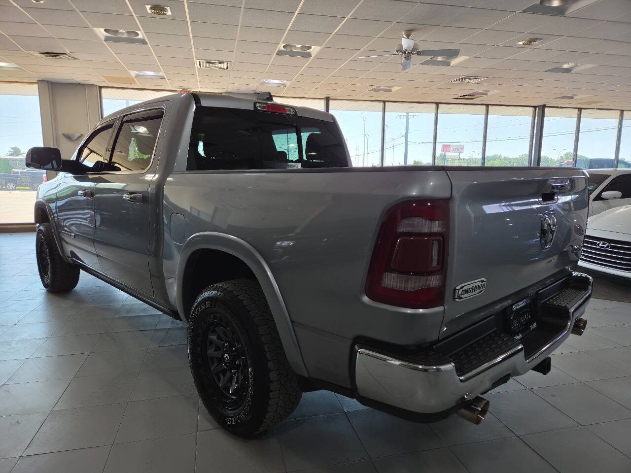 Used 2019 RAM 1500 Limited AWD/4WD image 5