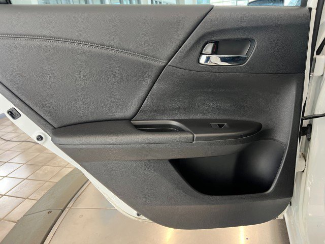 Used 2014 Honda Accord Sport image 32