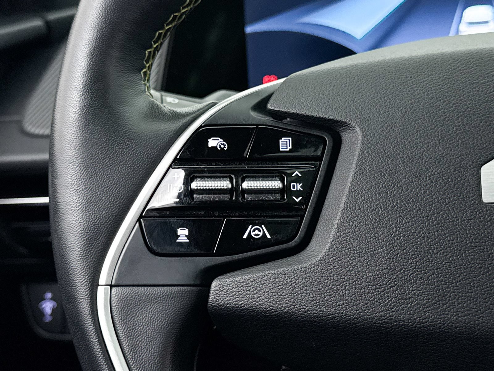 Certified 2023 Kia EV6 GT AWD/4WD image 39