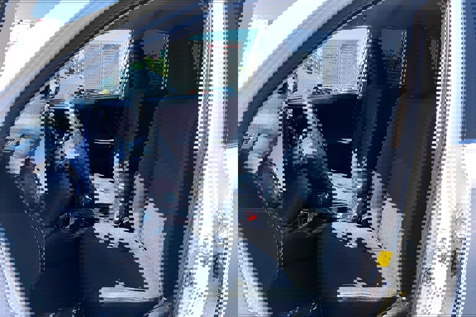 Used 2016 Toyota RAV4 LE image 23