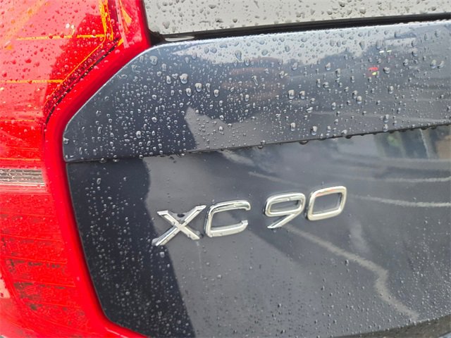 Used 2020 Volvo XC90 T8 Momentum w/ Protection Package image 13
