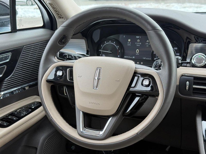 Certified 2022 Lincoln Corsair AWD w/ Equipment Group 101A image 11