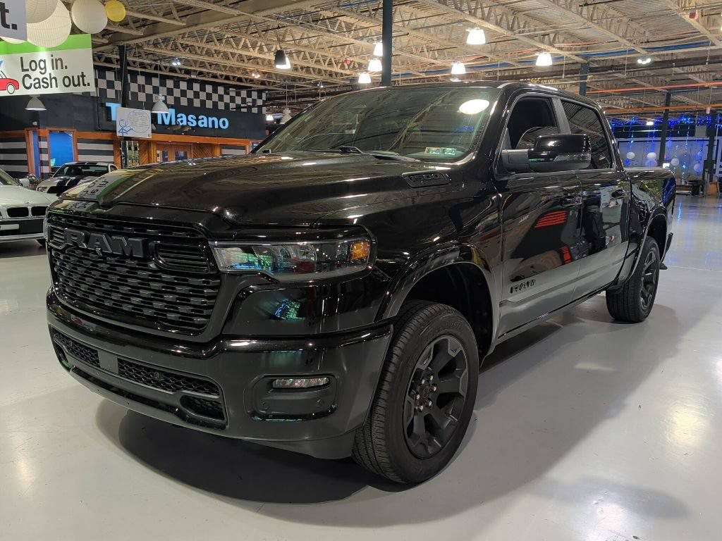 Used 2025 RAM 1500 Big Horn AWD/4WD image 1