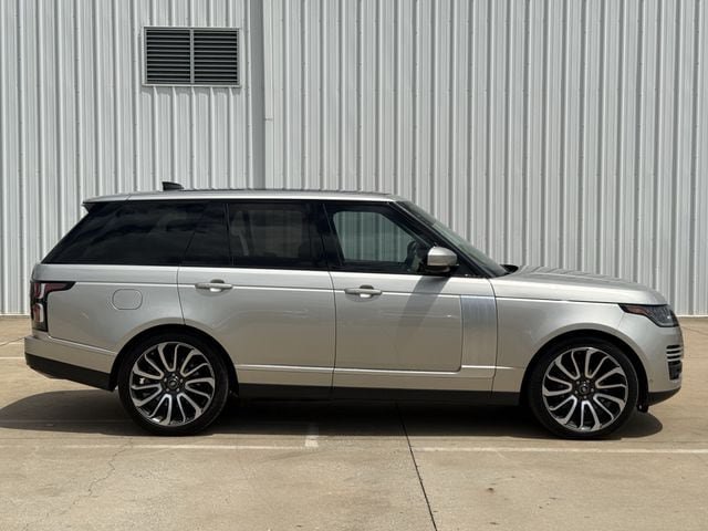 Used 2018 Land Rover Range Rover Supercharged AWD/4WD image 3