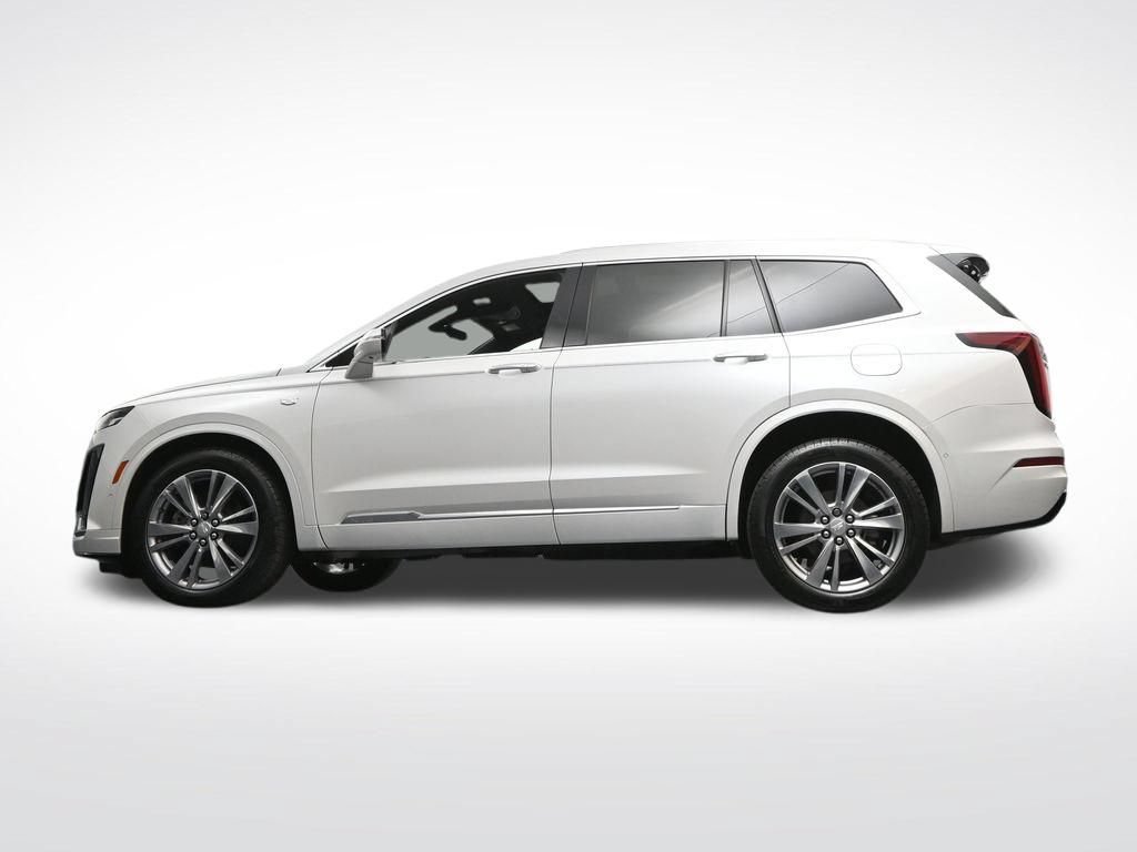 Used 2023 Cadillac XT6 Premium Luxury w/ Technology Package AWD/4WD image 25