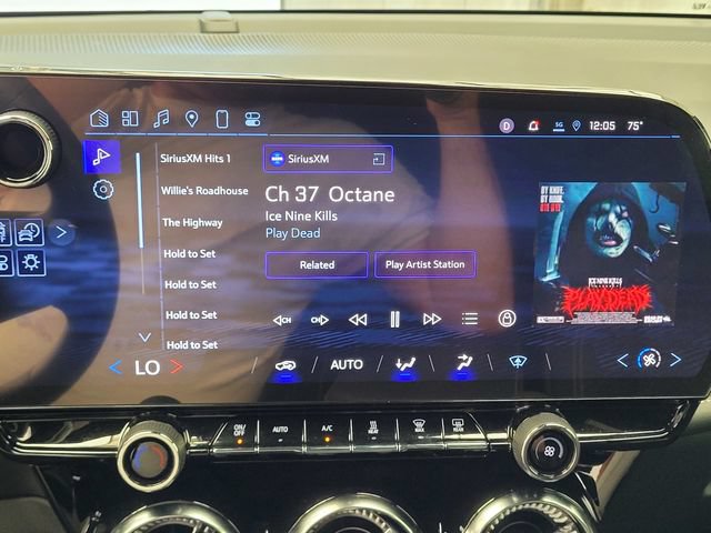 Used 2025 Chevrolet Blazer EV LT AWD/4WD image 24