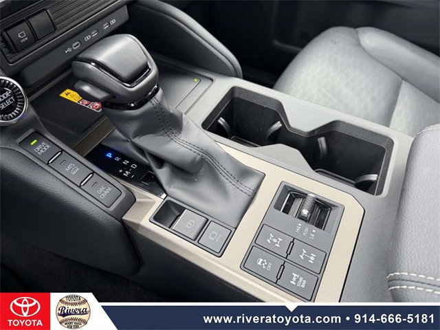 Used 2024 Toyota Land Cruiser image 23