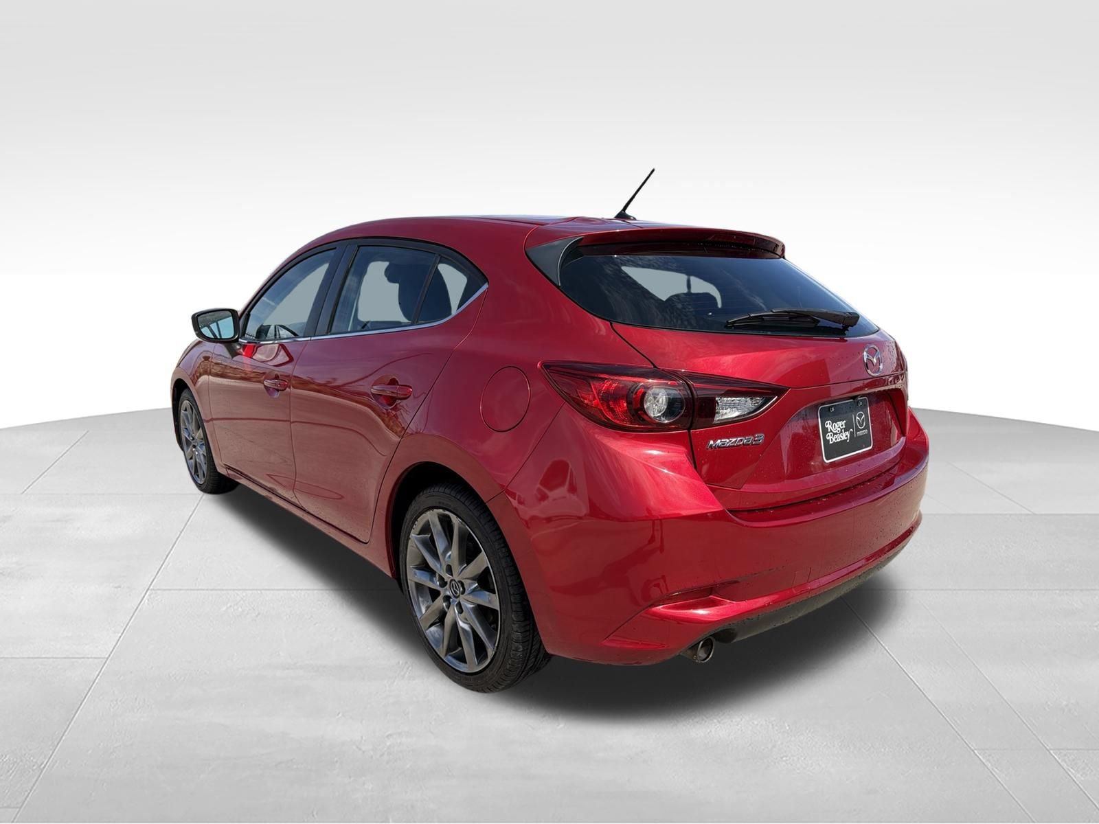 Used 2018 MAZDA MAZDA3 Touring FWD image 7
