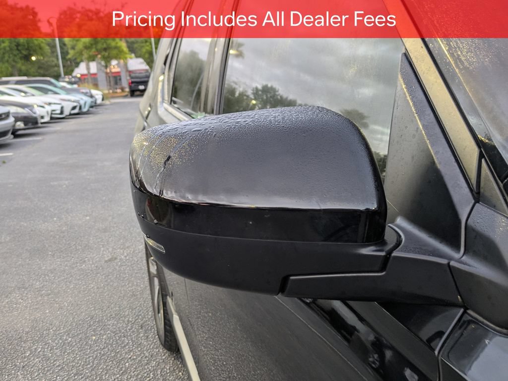 Used 2025 Honda Pilot Touring image 12