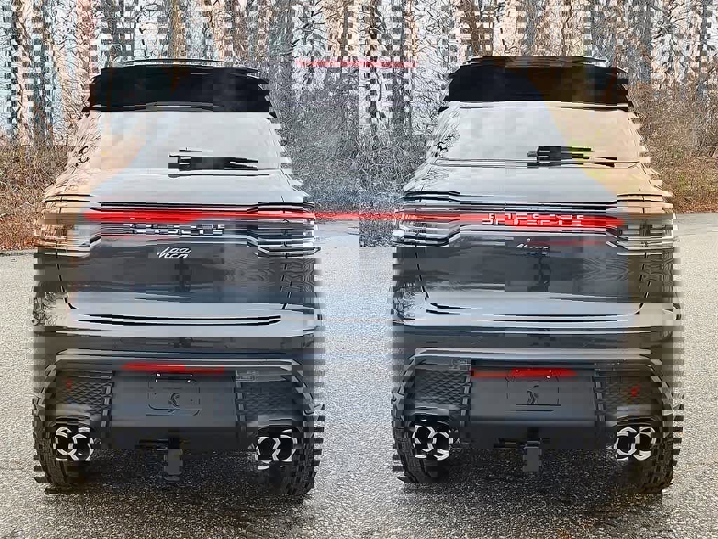 New 2026 Porsche Macan image 6