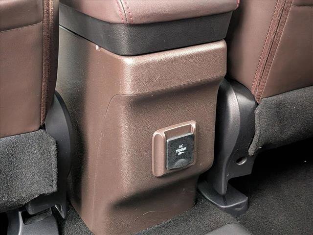 Used 2018 Mitsubishi Outlander SEL image 18