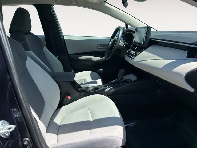 Used 2022 Toyota Corolla LE FWD image 14