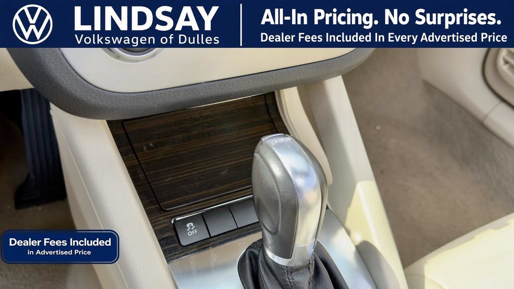 Used 2014 Volkswagen Eos Executive FWD image 20